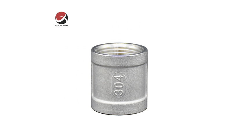 不鏽鋼(gang)鑄内絲有邊内牙(yá)接頭管件