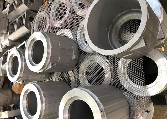 合金(jin)鑄造澆入(ru)型腔冷卻(què)到室溫要(yao)經曆三個(ge)階段